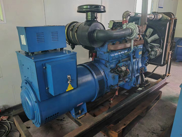 沙市100kW柴油发电机组使用多级机油有哪些优缺点？